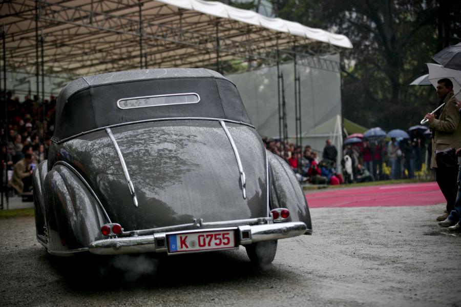  Lancia Astura Cabriolet Boneschi 1938 года  (фото 4 из 8)